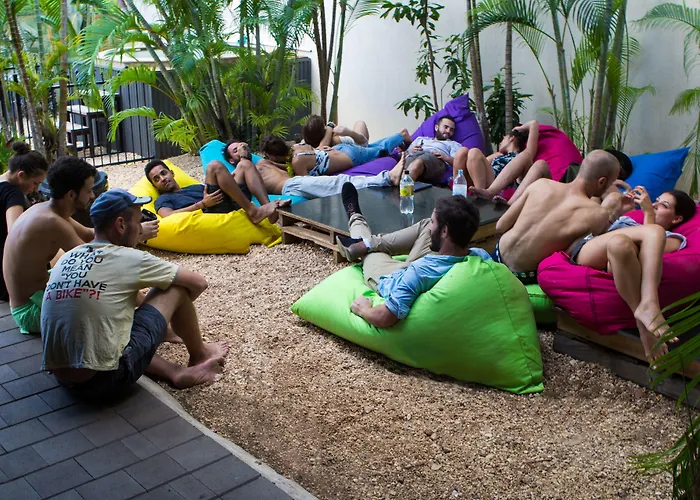 Down Under Hostels Darwin